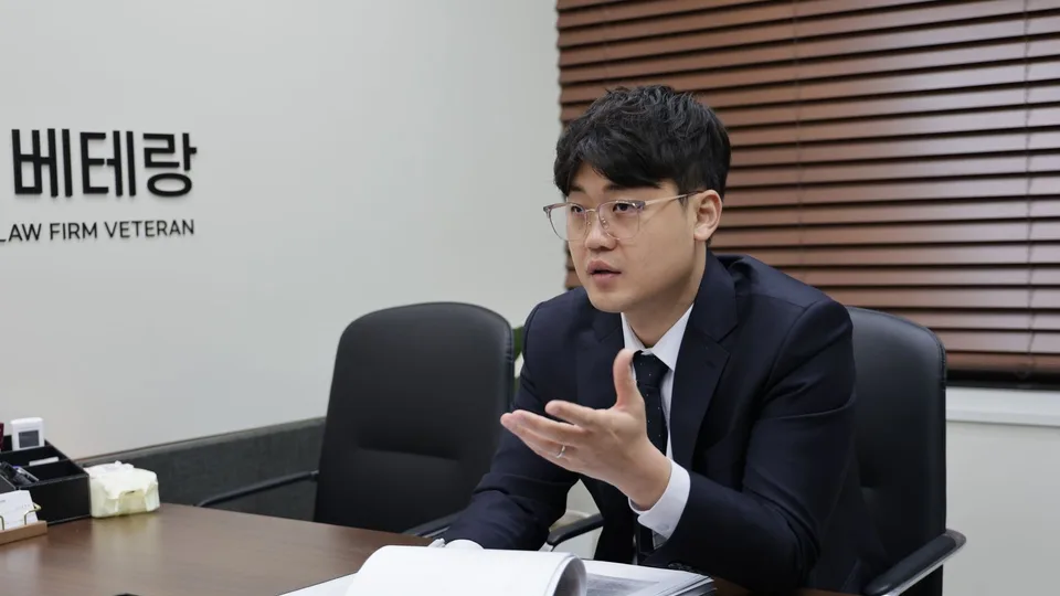 부산공연음란 처벌 기준에 대해 설명하는 심광우 변호사